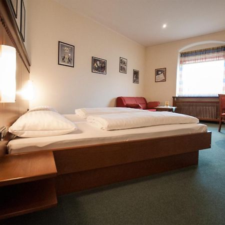 Hotel Gasthof Sonne Aschach an der Donau Buitenkant foto